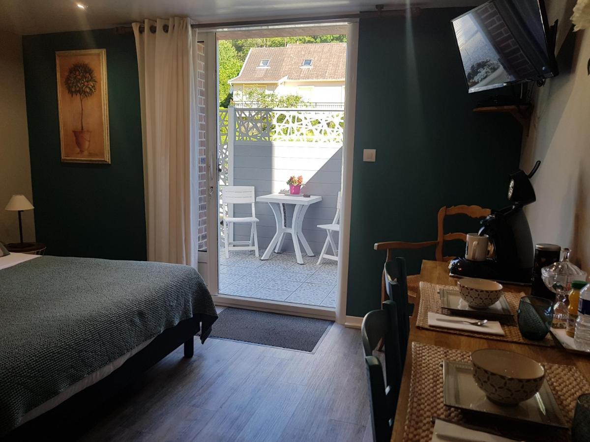 Les Lupins Bed and Breakfast Étretat Eksteriør billede