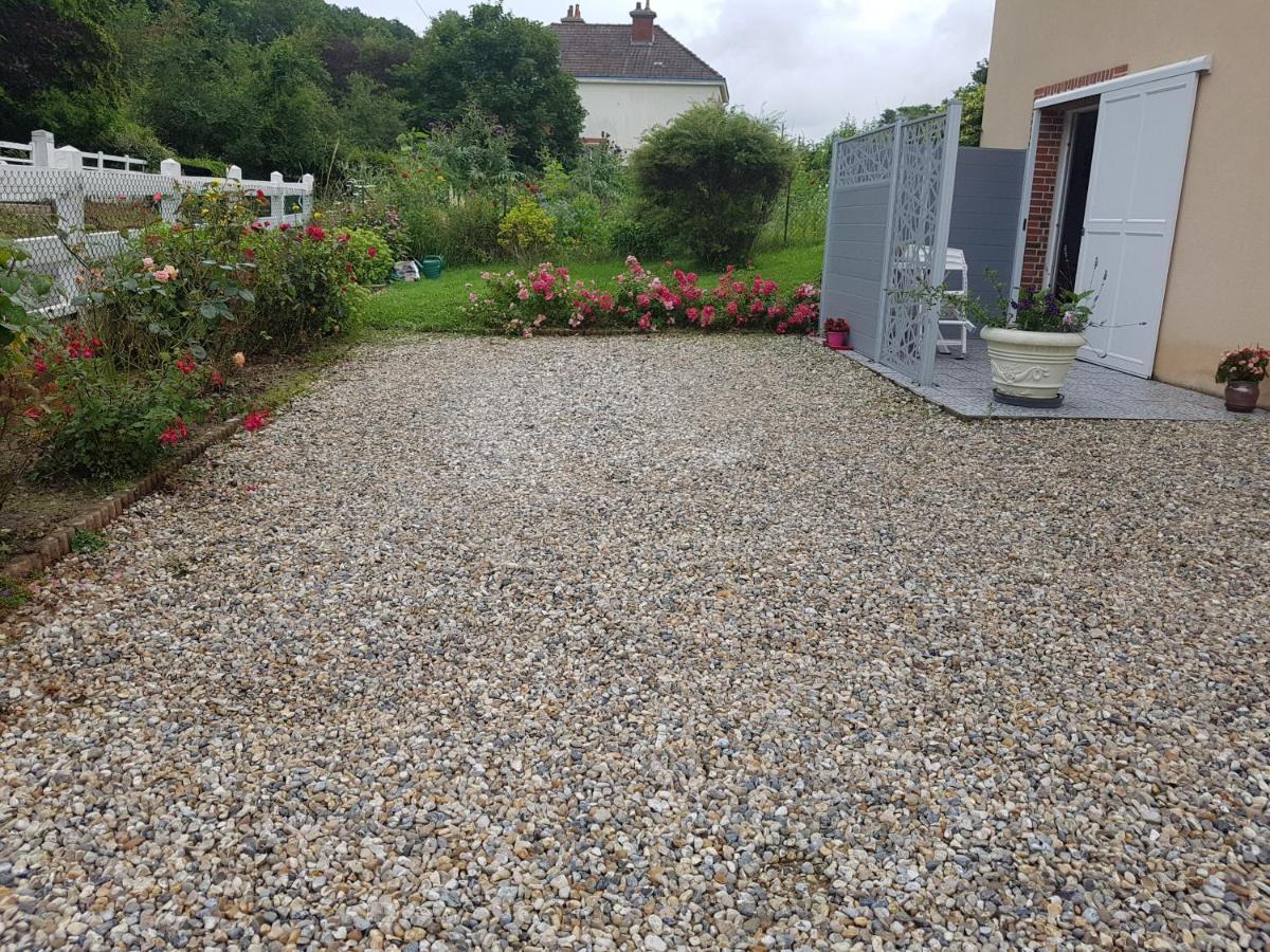 Les Lupins Bed and Breakfast Étretat Eksteriør billede